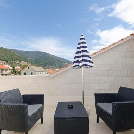 And Mate Apartment